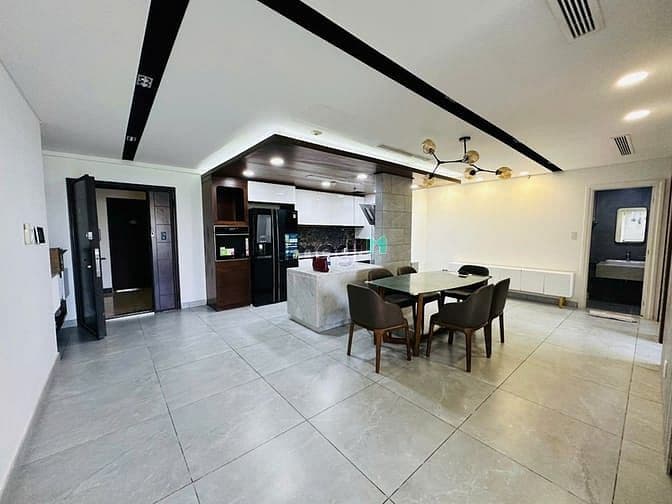 Bán gấp CHCC Scenic Valley, DT 133m2, tk 3PN, 2WC, NTDD, giá 10,8 tỷ