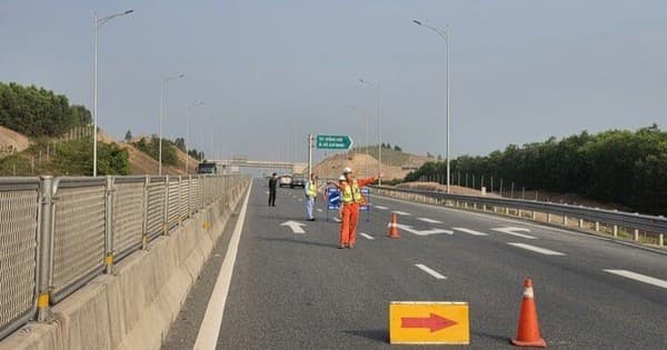 Thu phí 5 đoạn cao tốc Bắc - Nam qua miền Trung từ 15/7