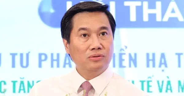 Thứ trưởng Bộ Xây dựng: đầu tư hạ tầng giao thông cần trả lời ba câu hỏi