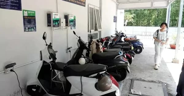 Hà Nội tháo gỡ vướng mắc hạ tầng sạc xe điện tại chung cư