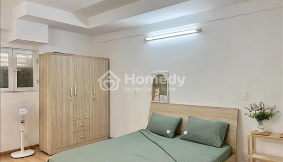 Charmington cho thuê STUDIO đủ nội thất y hình 11 triệu , có máy giặt