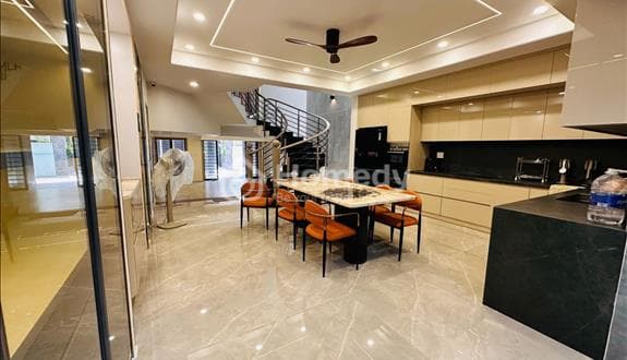 Cho Thuê Nhà Nguyên Căn Y HÌnh, hxh Lê Quang Định, 6.2*22m, 125m2- 410m2 sàn- chỉ 55tr/th