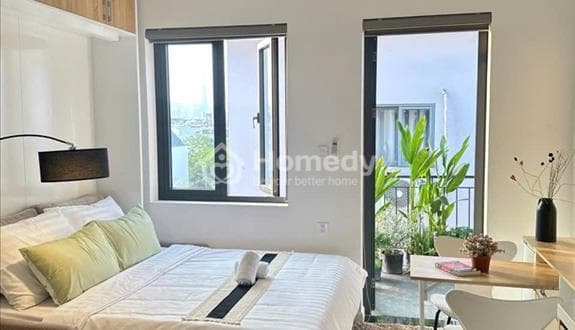 Căn Hộ Dịch Vụ Full Nội Thất, Ban Công Thoáng Thuận Tiện Di Chuyển Sang Quận 1, Quận 2