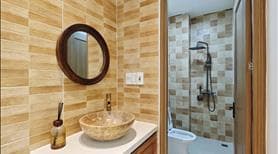 Chỉ 13 tỷ x. Bán tòa căn hộ mini Đặng Vũ Hỷ ,2p Ra Biển Mỹ Khê, Sơn Trà- 5 tầng dòng tiền 60tr/th - Ảnh 2