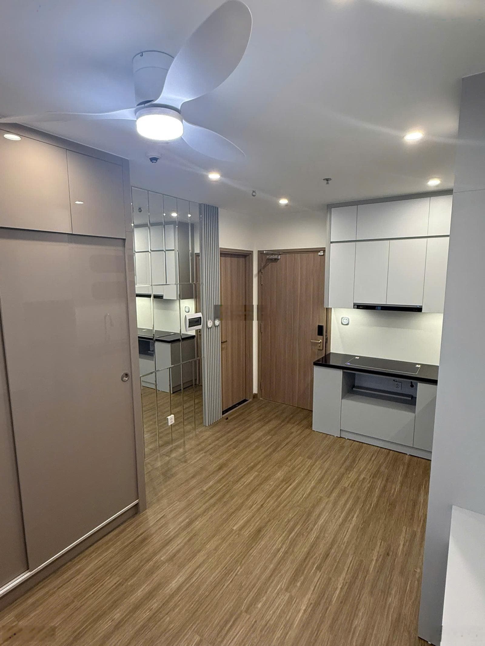 Cho thuê căn hộ chung cư Phân khu The Miami - Vinhomes Smart City, P. Tây Mỗ, Q. Nam Từ Liêm, Tp. Hà Nội - Ảnh 3