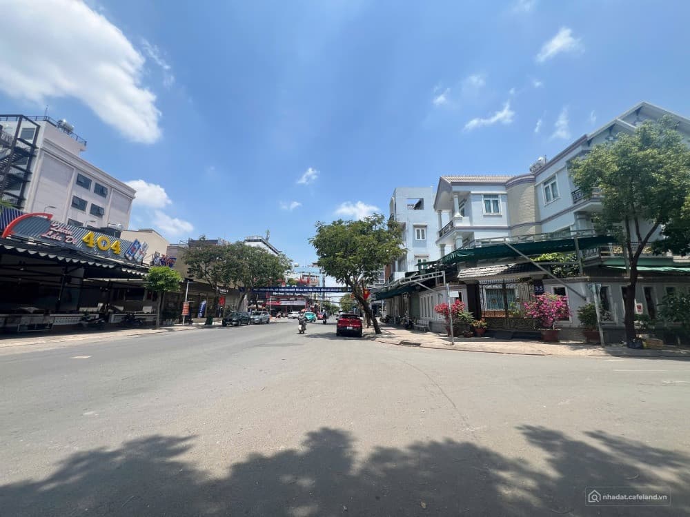 Cho thuê nhà quận 7 nguyên căn đường số 41 xây trệt 3 lầu giá 40tr - Ảnh 2